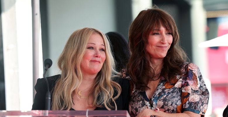 Christina Applegate, Katey Sagal (2)