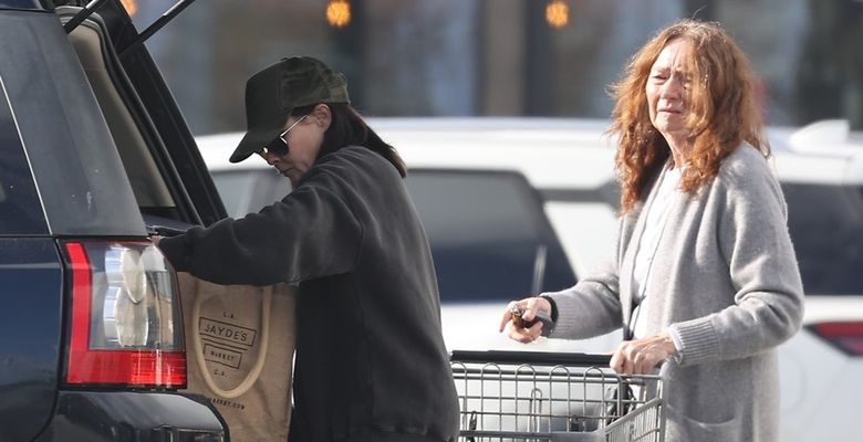 *EXCLUSIVE* Shannen Doherty Spotted Grocery Shopping on Thanksgiving Amid Courageous Fight Against Stage Four Brain Cancer