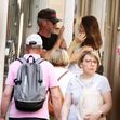 Sean Penn și noua lui iubită, fotografiați în în ipostaze romantice, în vacanță în Italia