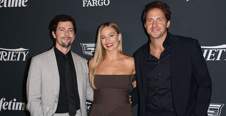 Josey McNamara, Margot Robbie și Tom Ackerley/ Profimedia