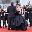 Lady Gaga și Michael Polansky pe covorul roșu la premiera filmului „Joker Folie Ă Deux”/ Profimedia