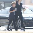 PREMIUM EXCLUSIVE Jennifer Garner and boyfriend John Miller kissing