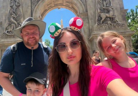 Părinți amendați după ce și-au luat copiii de la școală pentru o vacanță la Disney World. Motivul pentru care nu regretă nicio clipă decizia