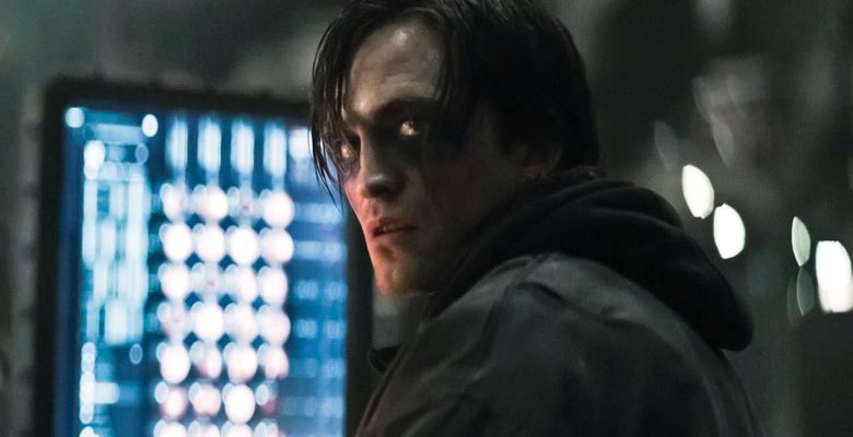 USA. Robert Pattinson in a scene from the (C)Warner Bros new movie: The Batman (2022).In his second year of fighting crime, Batman uncovers corruption in Gotham City that connects to his own family while facing a serial killer known as the Riddler.Ref: