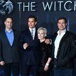 Henry Cavill, însoțit de mama lui la premiera ”The Witcher”