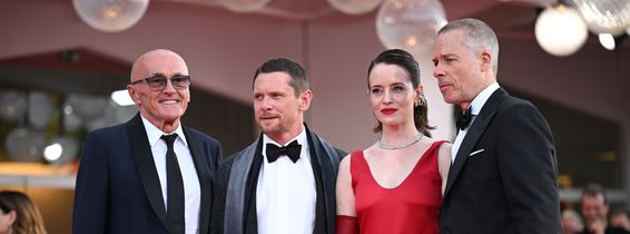„Ink”, despre Rupert Murdoch, prezentat în deschidere la Veneția 2026. „A fost important pentru noi ca publicul să se simtă complice”