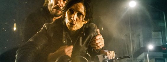 Keanu Reeves și Carrie-Anne Moss,