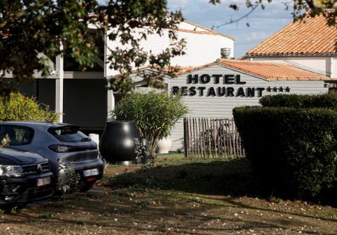 A fost găsit mort în cabina de duș a unui hotel, la 31 de ani. Cauza decesului