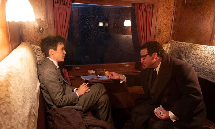 David Krumholtz și Cillian Murphy, în "Oppenheimer"