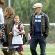 Halle Berry și Olivier Martinez, la meciul de fotbal al fiului lor