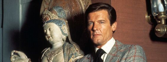 1974 - The Man With The Golden Gun, Roger Moore