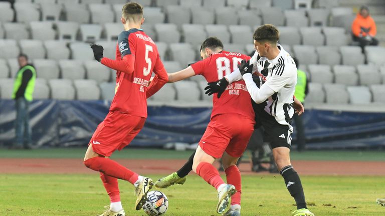 FOTBAL: FC UNIVERSITATEA CLUJ - GLORIA BUZAU, SUPERLIGA SUPERBET (18.01.2025)