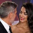 George Clooney și Amal Clooney la premiera The tender Bar, Londra