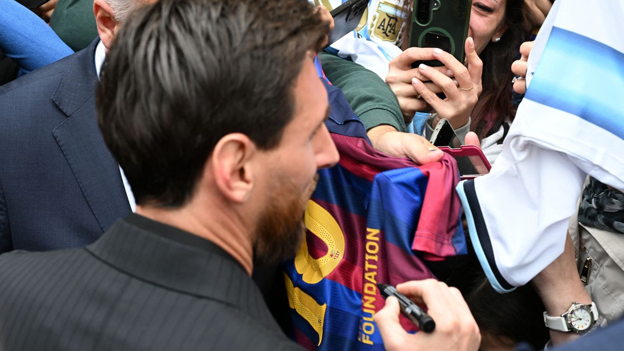 Lionel Messi Arrives At Princess Of Asturias Awards - Oviedo