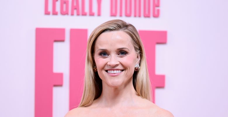 "Elle" Season 1 World Premiere