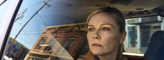USA. Kirsten Dunst  in (C)A24 new film: Civil War (2024). Plot: In the near future, a team of journalists travel across the United States during a rapidly escalating civil war that has engulfed the entire nation.Ref: LMK106-J10634-200324Supplied by LMK