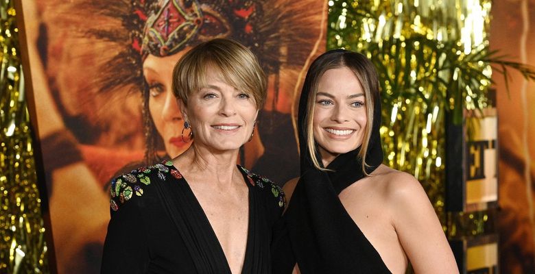 Margot Robbie și mama sa Sarie Kessler/ Profimedia
