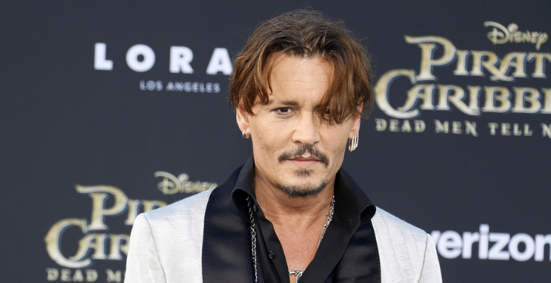 johnny depp piratii din caraibe