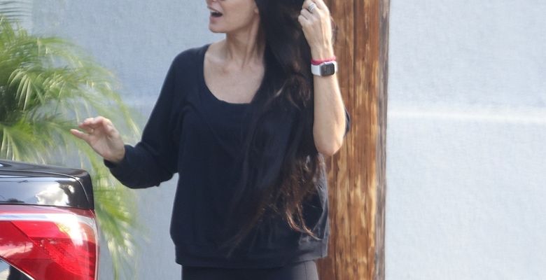 *EXCLUSIVE* Demi Moore exits a yoga class with a friend