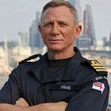 Daniel Craig porte son grade honorifique de commandant de la Royal Navy
